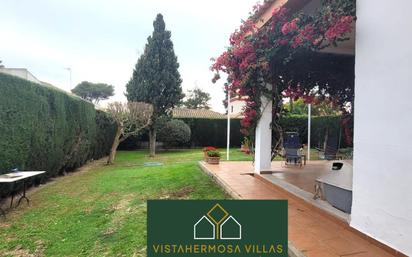 Terrassa de Casa adosada en venda en El Puerto de Santa María amb Jardí privat, Parquet i Traster