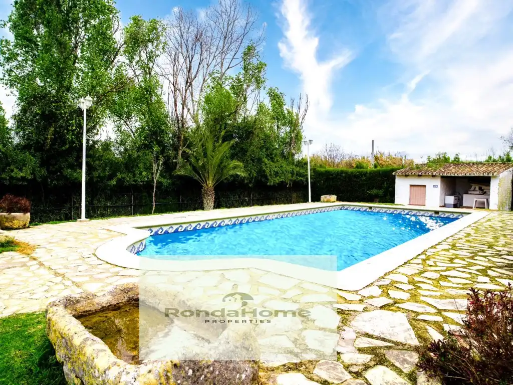 Country homes for sale in Villamartín