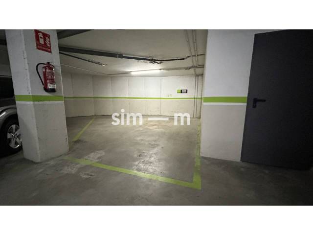 Garaje en Alquiler en Ermita Sant Sixt, 11 en El Sucre - El Nadal