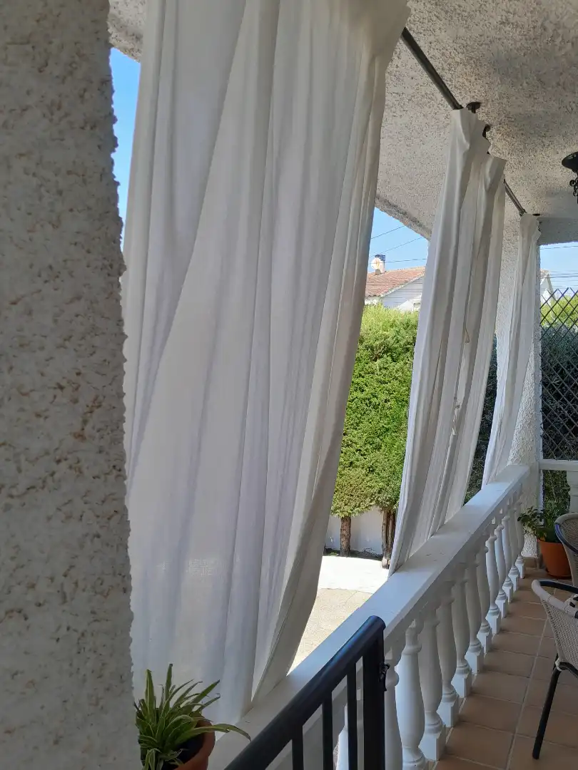 Vista exterior de Casa o chalet en venta en Cobisa con Calefacción, Jardín privado y Amueblado