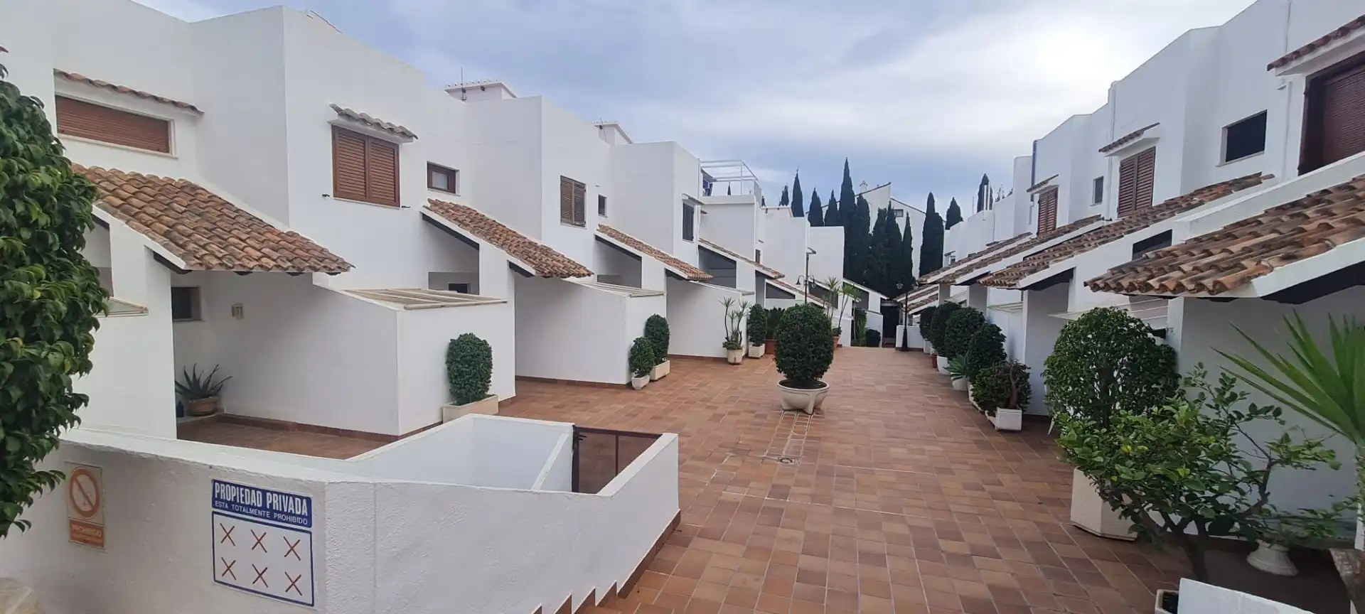 Außenansicht von Einfamilien-Reihenhaus zum Verkauf in Alcalà de Xivert mit Klimaanlage, Terrasse und Möbliert