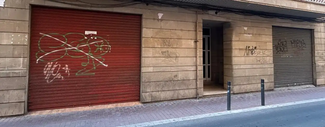 Local comercial en venta en Carrer del Nord