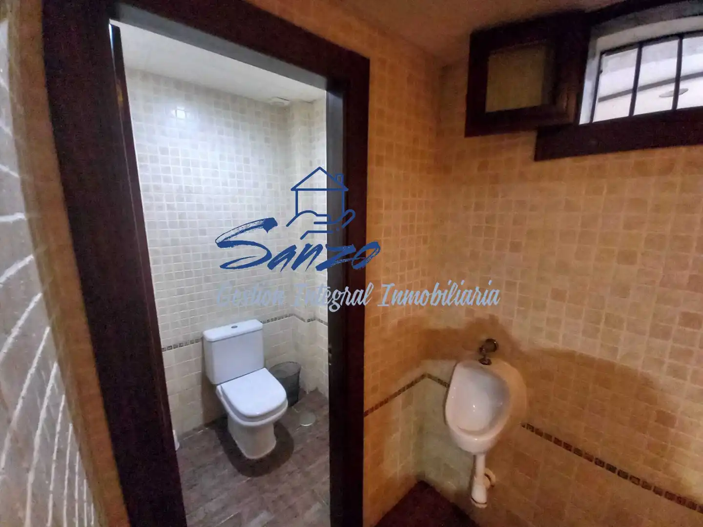 Local comercial en venda a Mollina