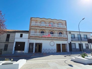 Pis amb balcó en venda a Torrecampo