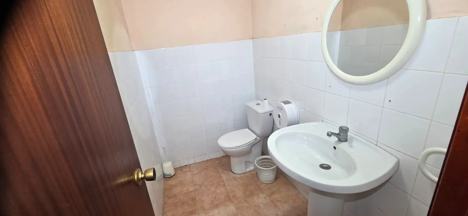 Bany de Local de lloguer en Elda
