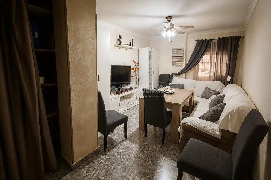 Sala d'estar de Pis en venda en Estepona