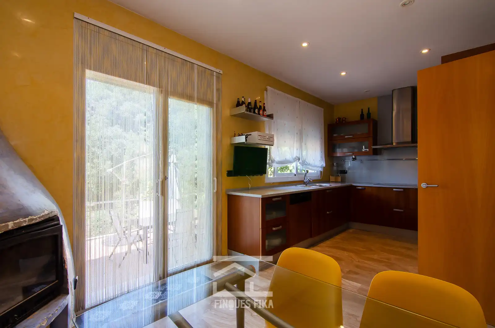 Cocina de Casa o chalet en venta en Premià de Dalt con Calefacción, Jardín privado y Terraza