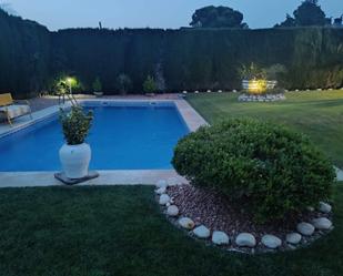Piscina de Casa o xalet en venda en  Zaragoza Capital amb Aire condicionat, Calefacció i Jardí privat