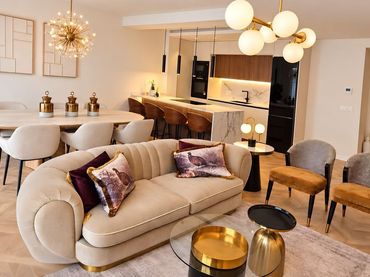 Apartament amb balcó en venda a Calle PARRAS 37