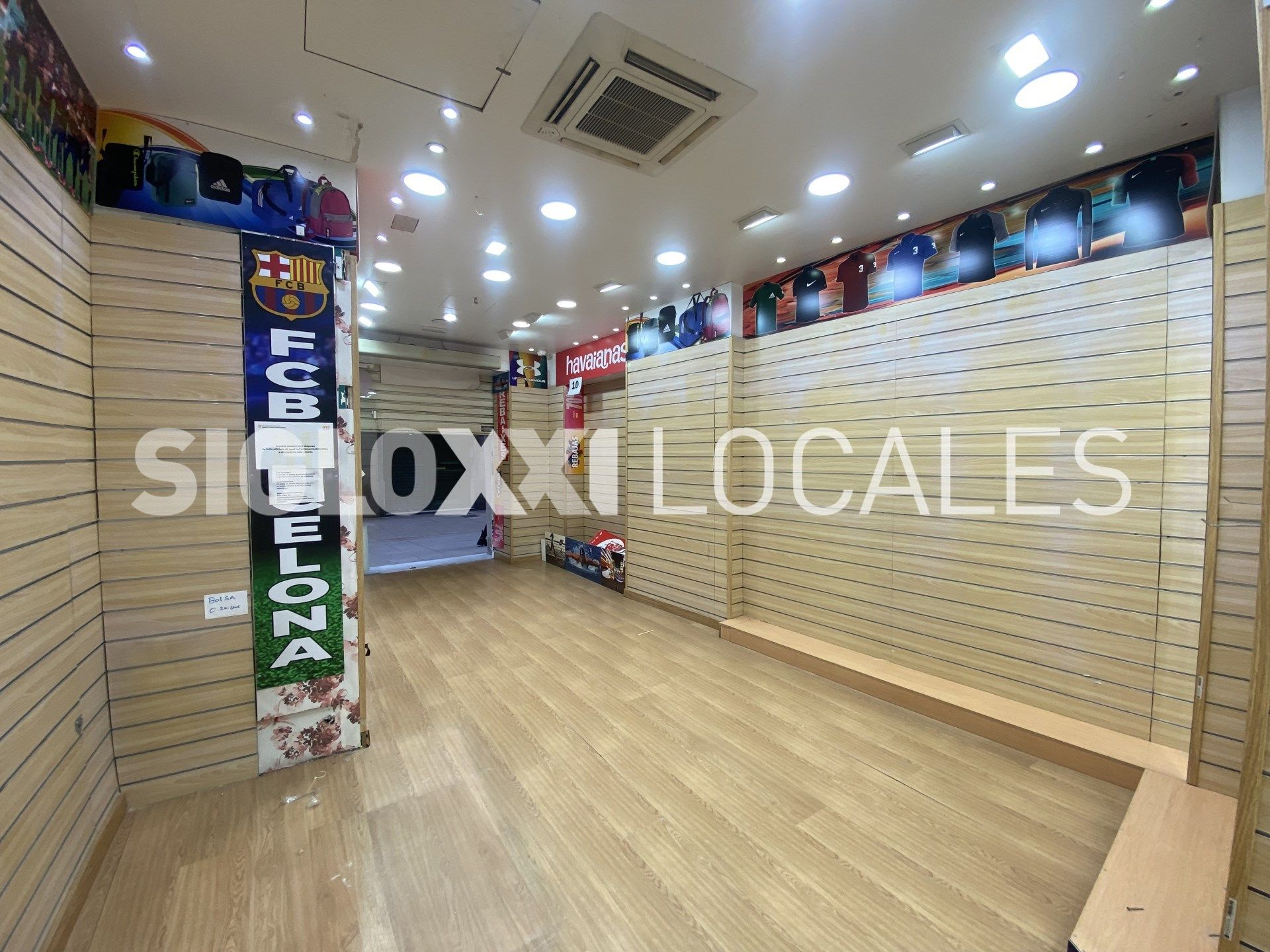 Premises for rent in  Barcelona Capital  with Air Conditioner