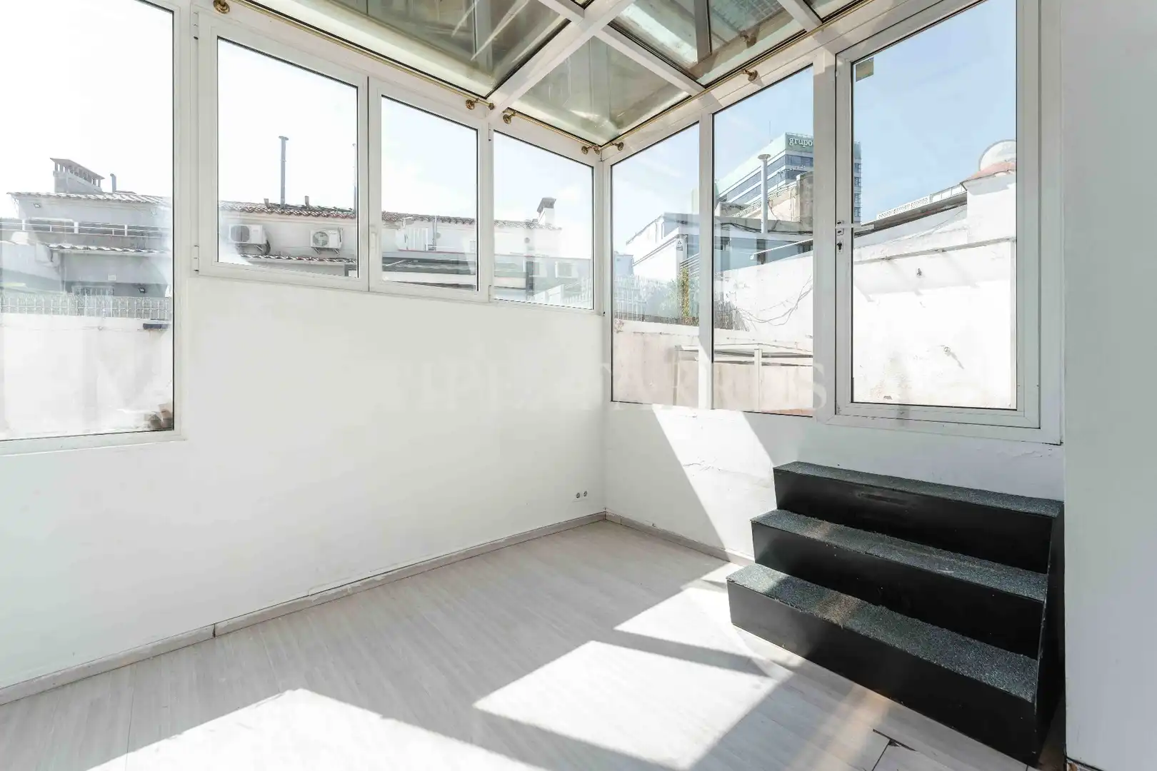 Terraza de Ático en venta en Barcelona con Aire acondicionado, Calefacción y Trastero