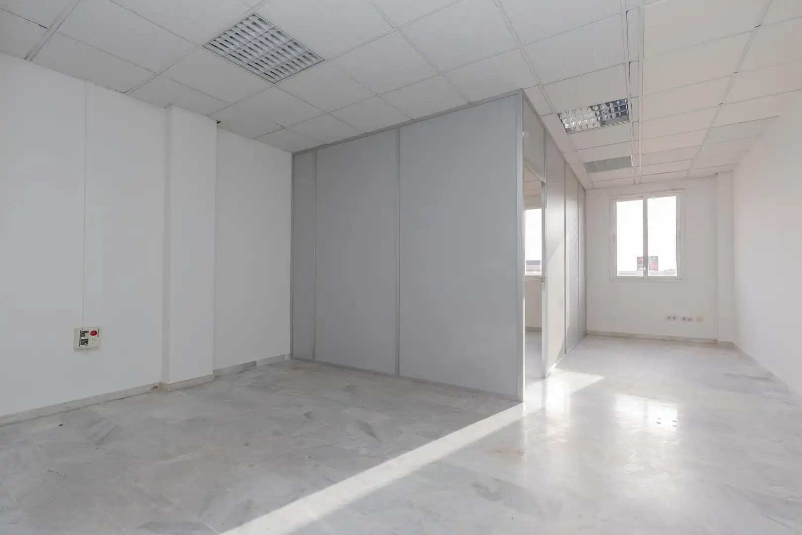 Local en venta en Mairena del Aljarafe con Aire acondicionado