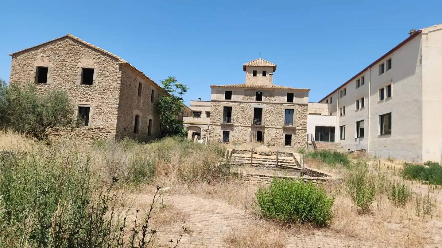 Vista exterior de Finca rústica en venda en Lleida amb Jardí privat i Terrassa