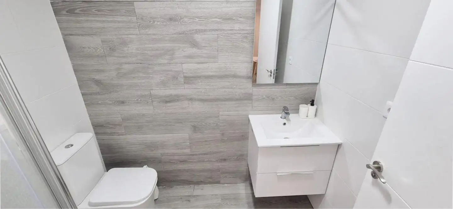 Badezimmer von Wohnung zum Verkauf in Elche / Elx mit Möbliert