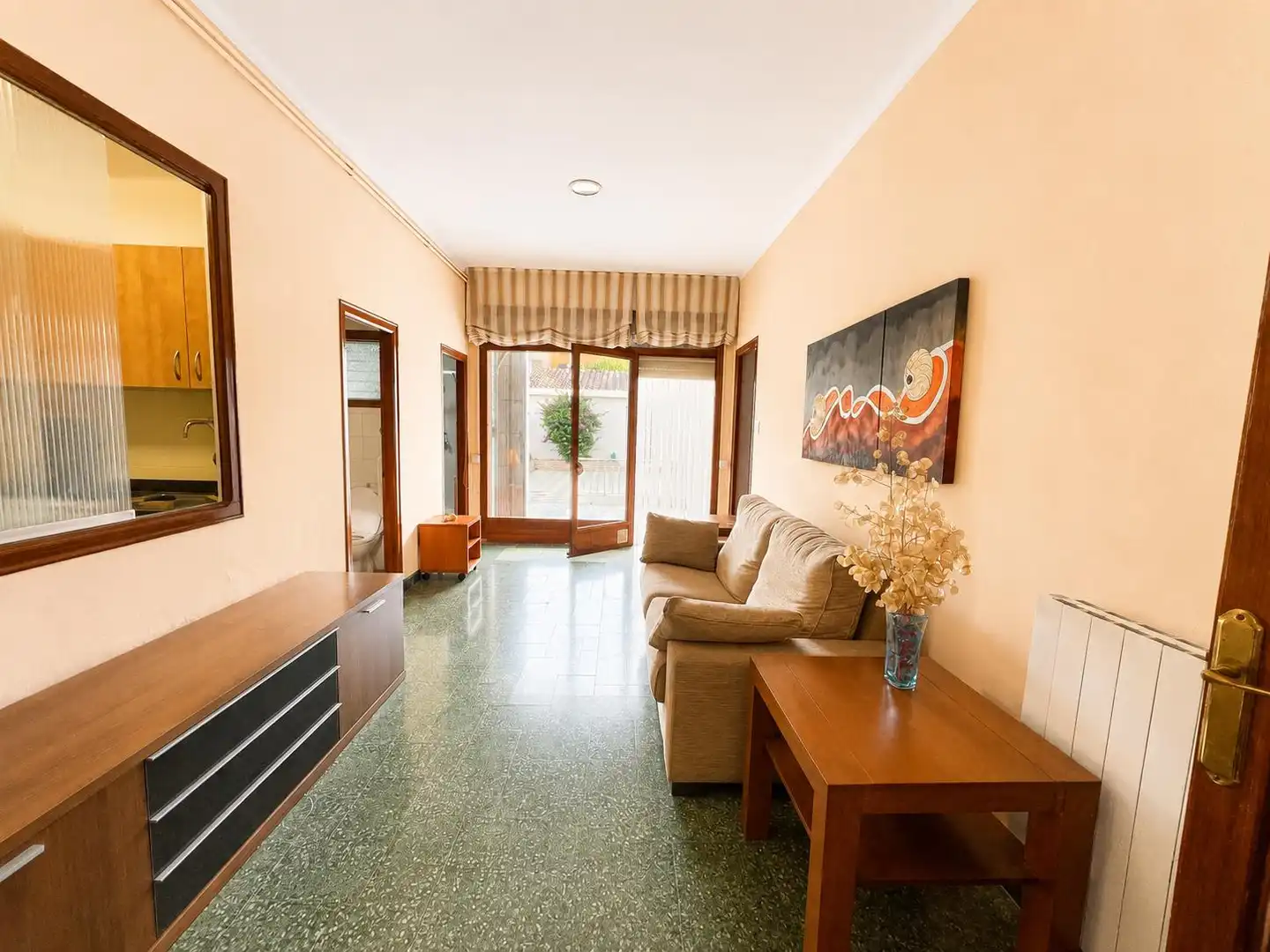Sala d'estar de Planta baixa en venda en Malgrat de Mar amb Calefacció, Traster i Moblat