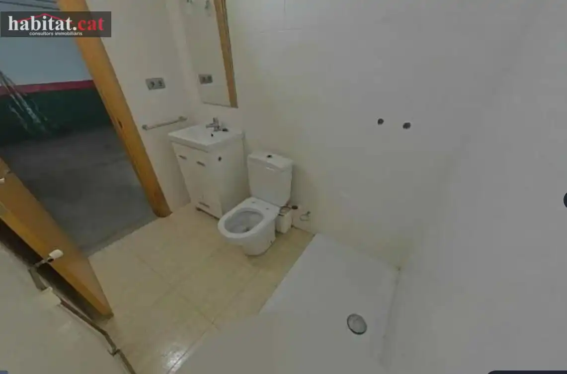 Baño de Casa o chalet en venta en Vilanova i la Geltrú con Piscina y Balcón