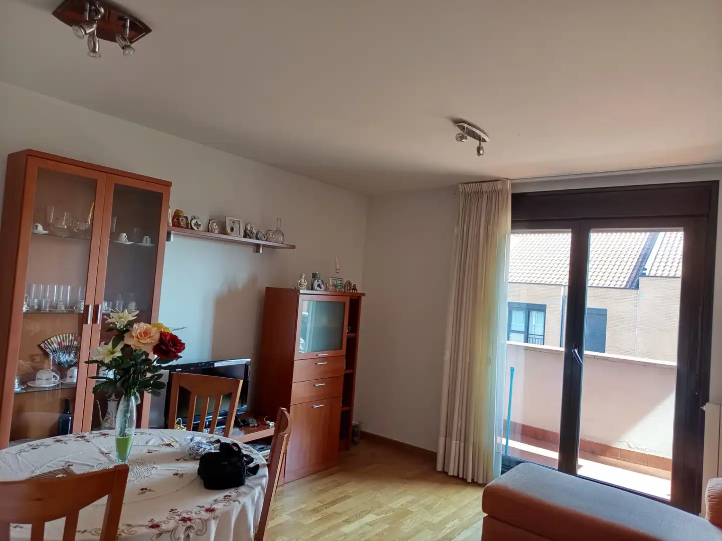 Wohnzimmer von Wohnung zur Miete in Gijón  mit Heizung, Terrasse und Abstellraum