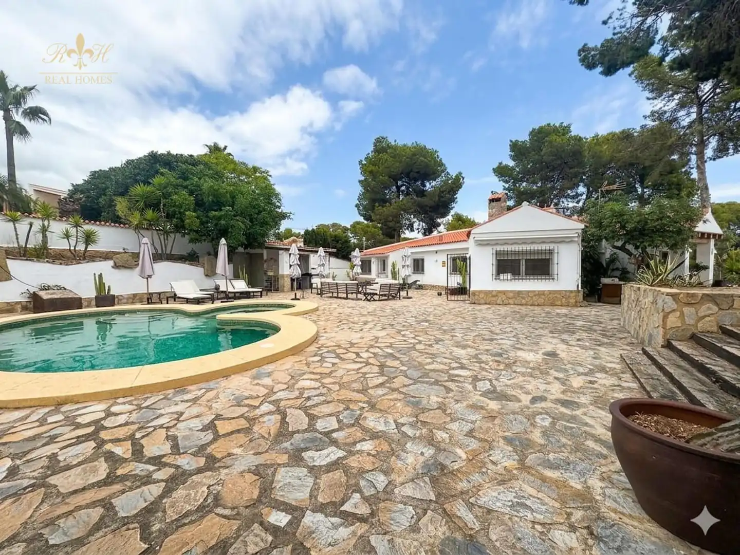 Außenansicht von Haus oder Chalet zum Verkauf in L'Alfàs del Pi mit Klimaanlage und Schwimmbad