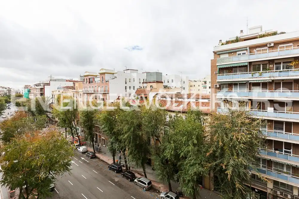 Vista exterior de Pis de lloguer en Madrid amb Aire condicionat, Calefacció i Traster