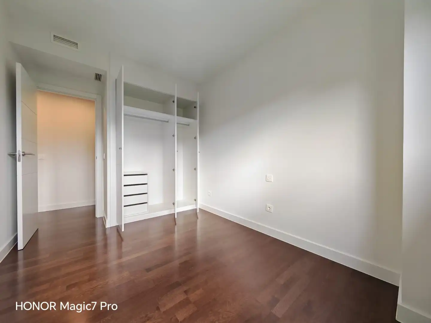 Habitación de Piso en venta en Boadilla del Monte con Aire acondicionado, Calefacción y Trastero