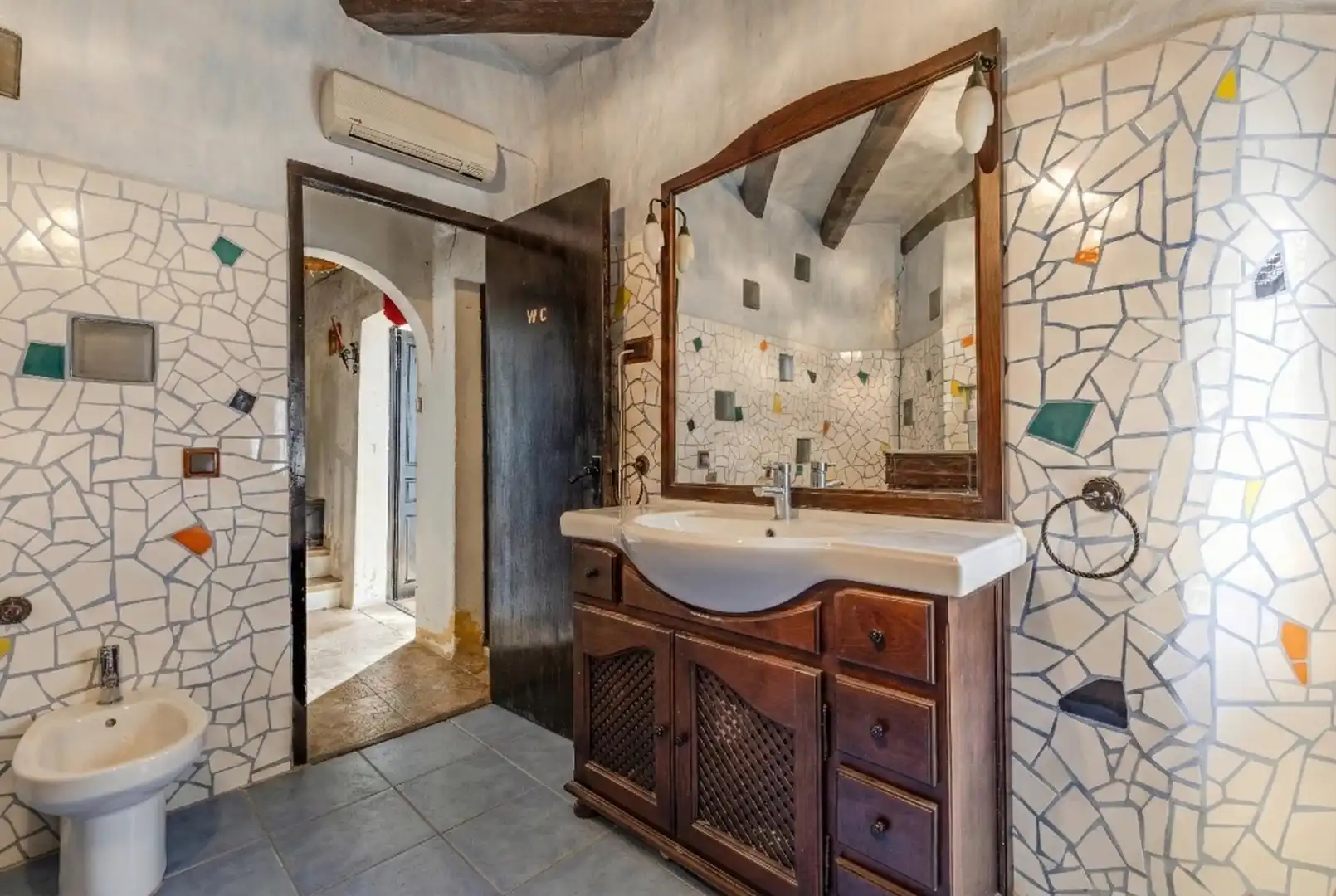 Baño de Finca rústica en venta en Forès con Calefacción, Terraza y Balcón