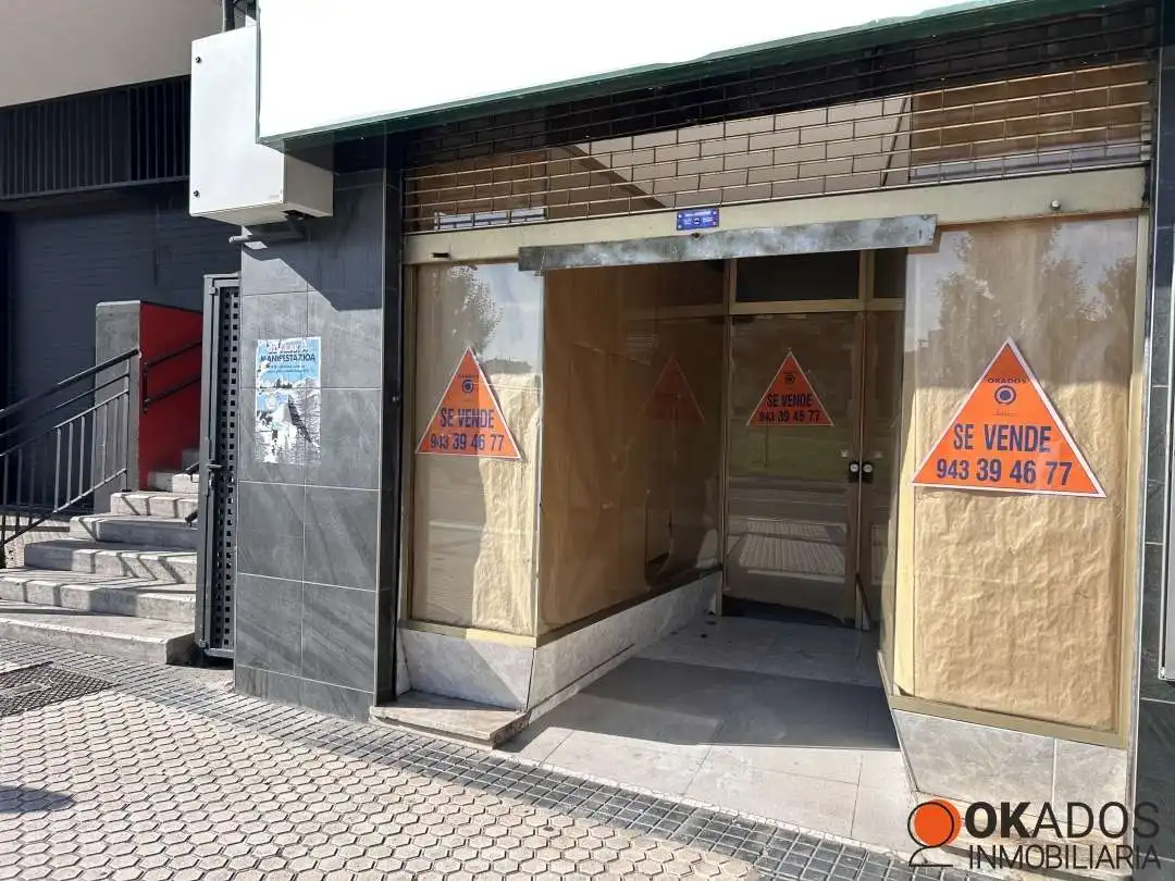 Local comercial en venda a Avenida Pasajes De San Pedro 51, imagen 2