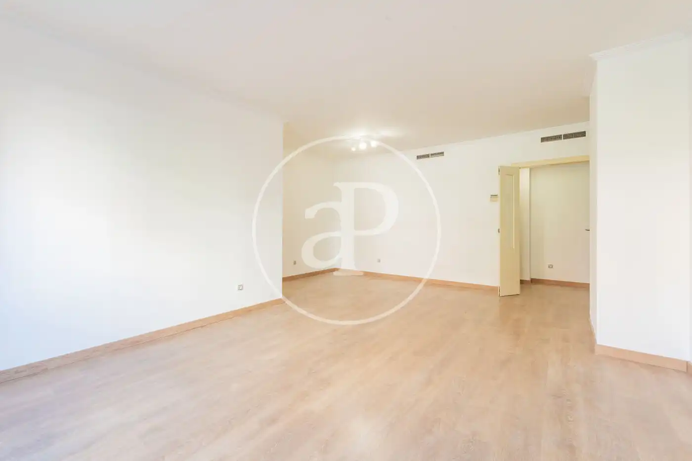 Piso con piscina en venta en C. de Eros, imagen 6