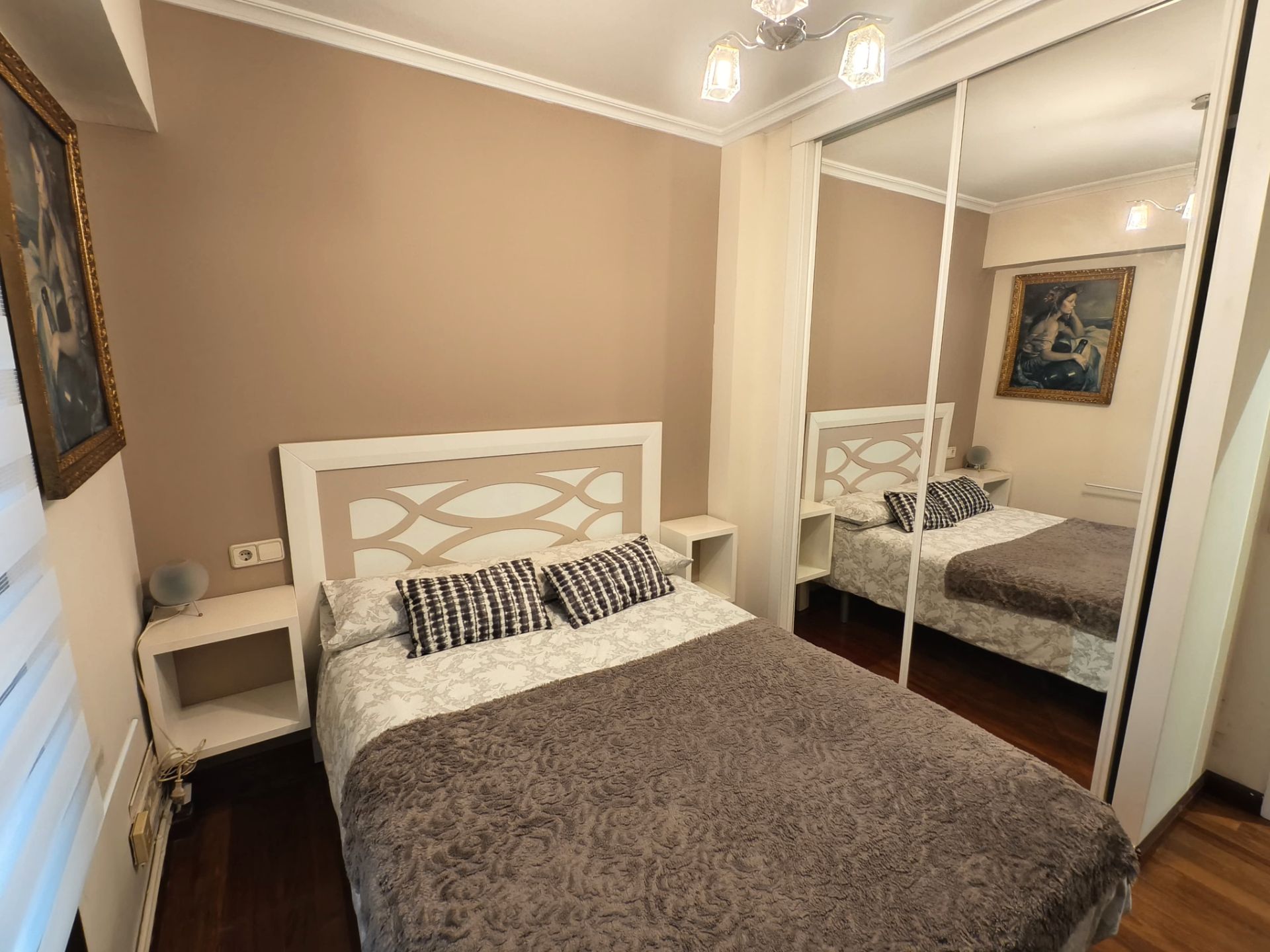 Bedroom of Flat to share in A Coruña Capital   with Heating, Parquet flooring and Terrace