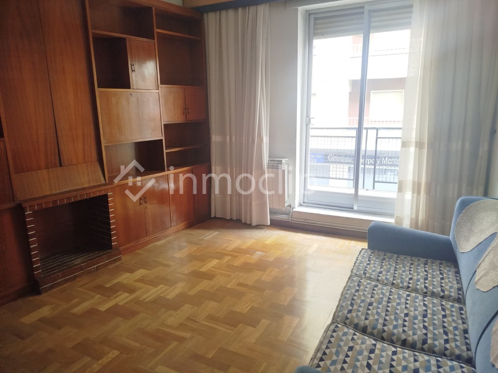 Living room of Flat for sale in Salamanca Capital  with Heating and Storage room