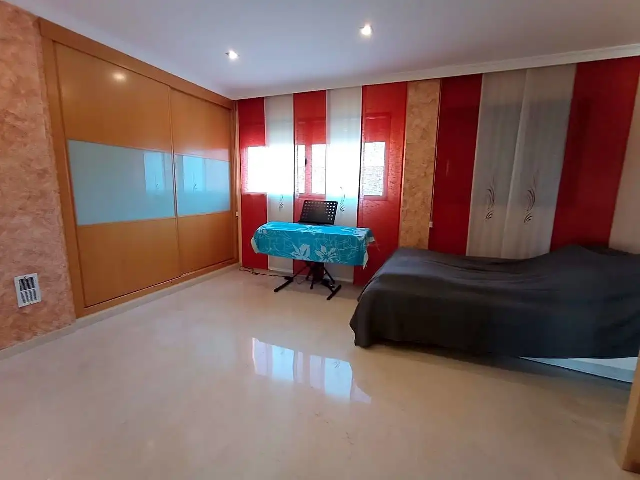 Bedroom of Houses for rent in Moncada  with Air Conditioner, Heating and Terrace