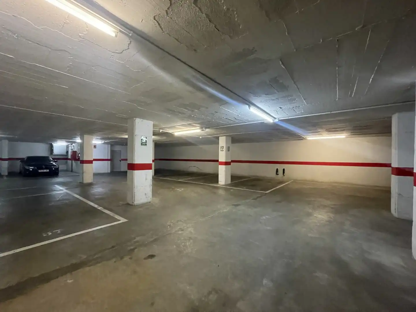 Parkplatz von Garage zum Verkauf in Girona