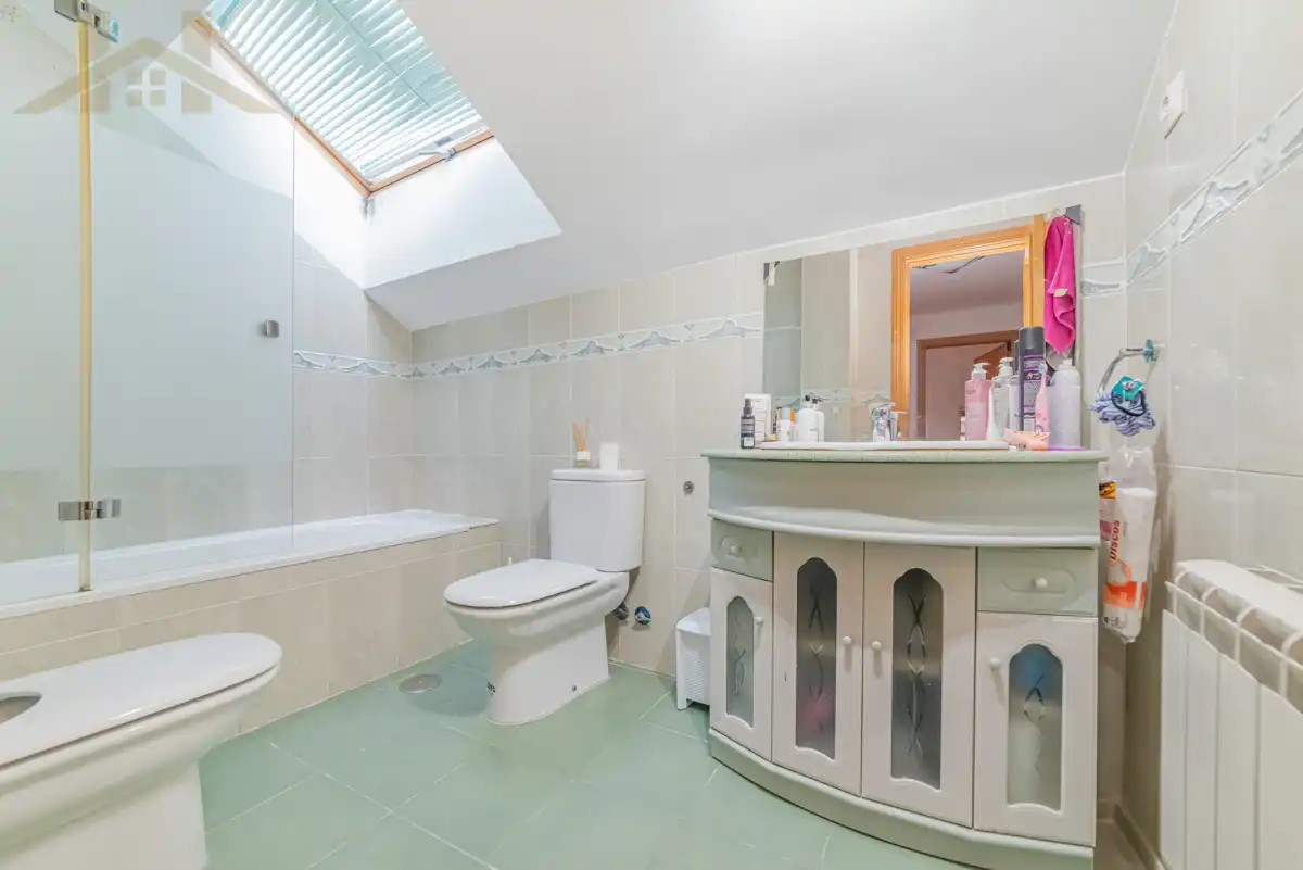 Baño de Piso en venta en Ciempozuelos con Terraza y Trastero