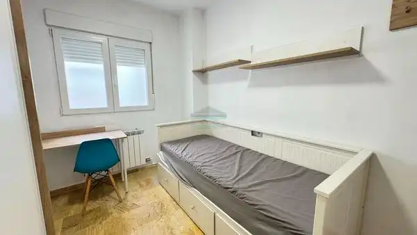 Bedroom of Flat for rent in Armilla  with Air Conditioner, Furnished and Oven