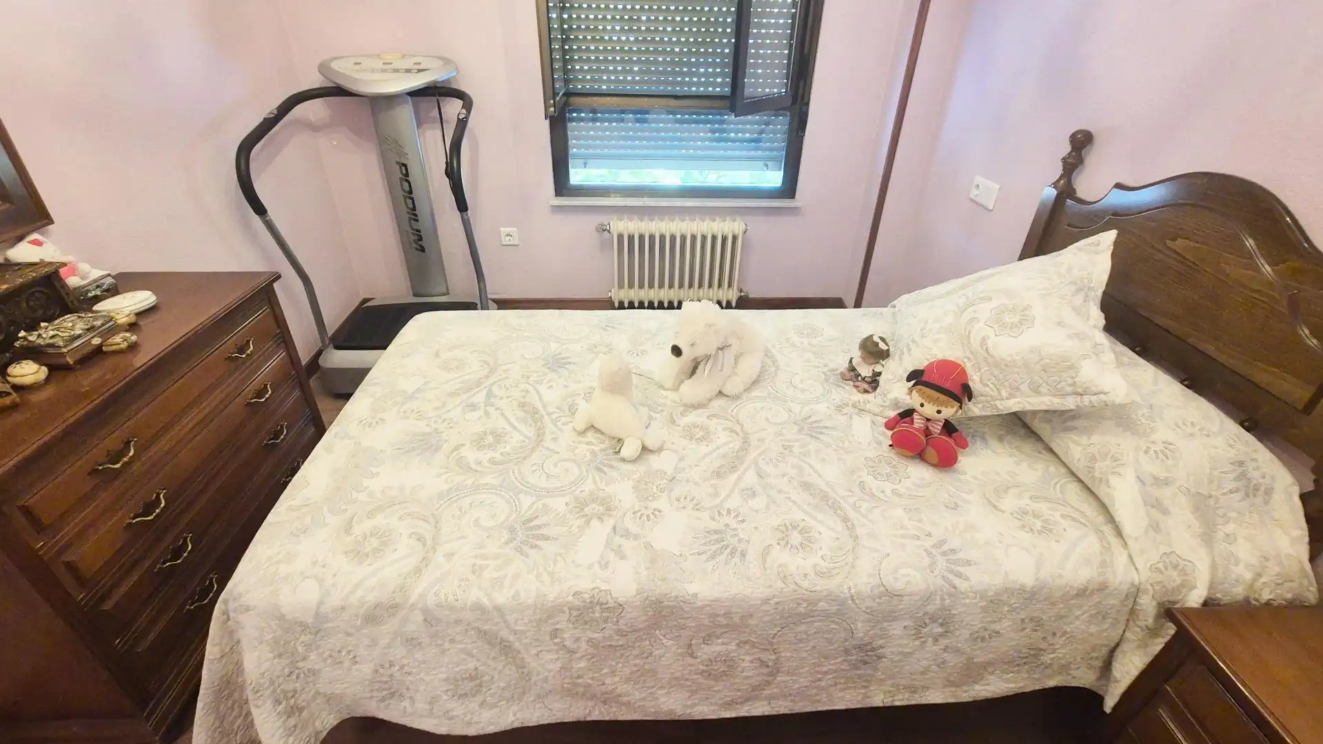 Dormitori de Pis en venda en San José - Parador - Zurguén