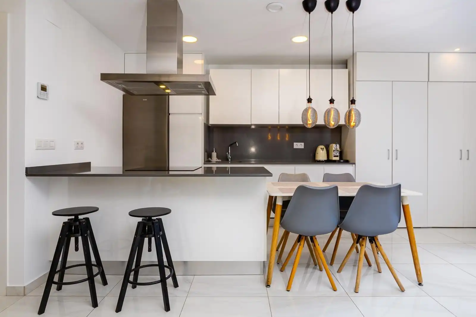 Cocina de Casa o chalet en venta en Orihuela con Aire acondicionado, Calefacción y Jardín privado