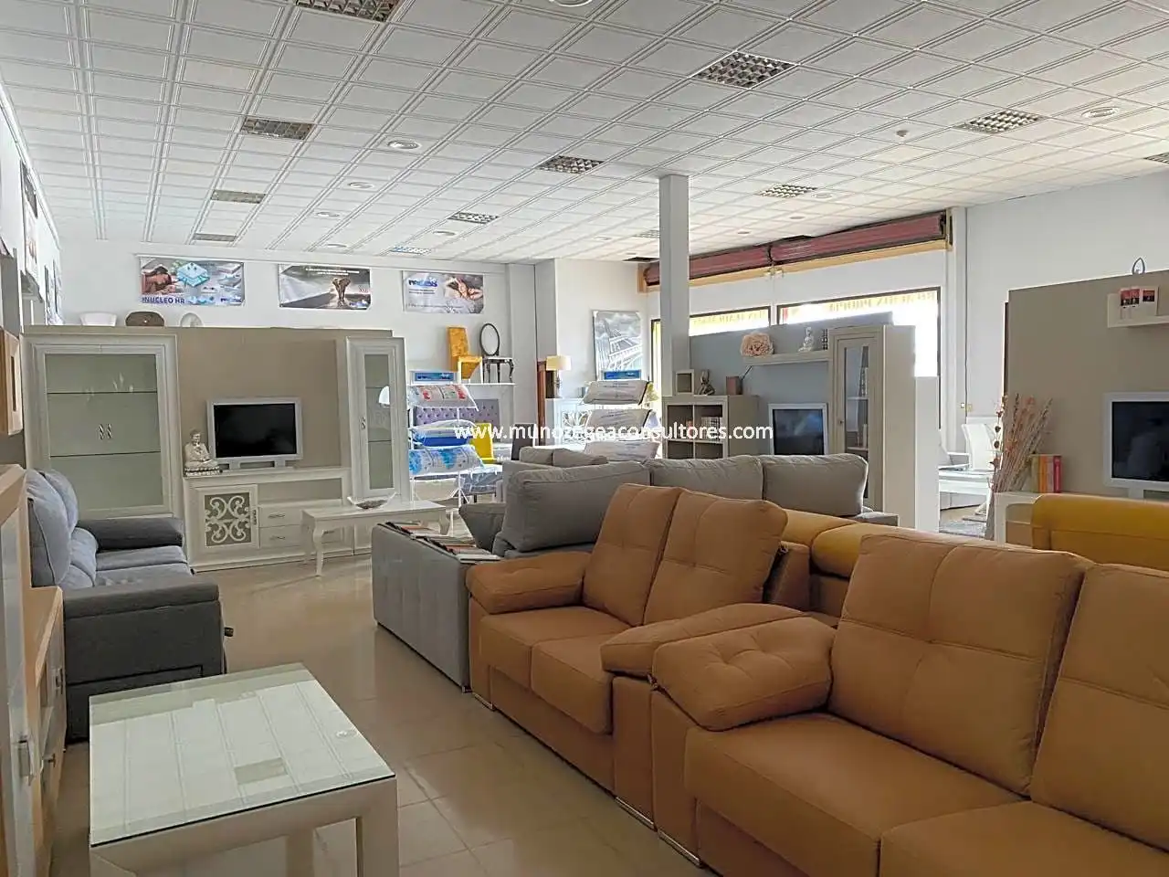 Nave industrial en venta en Las Vegas - Campoaras