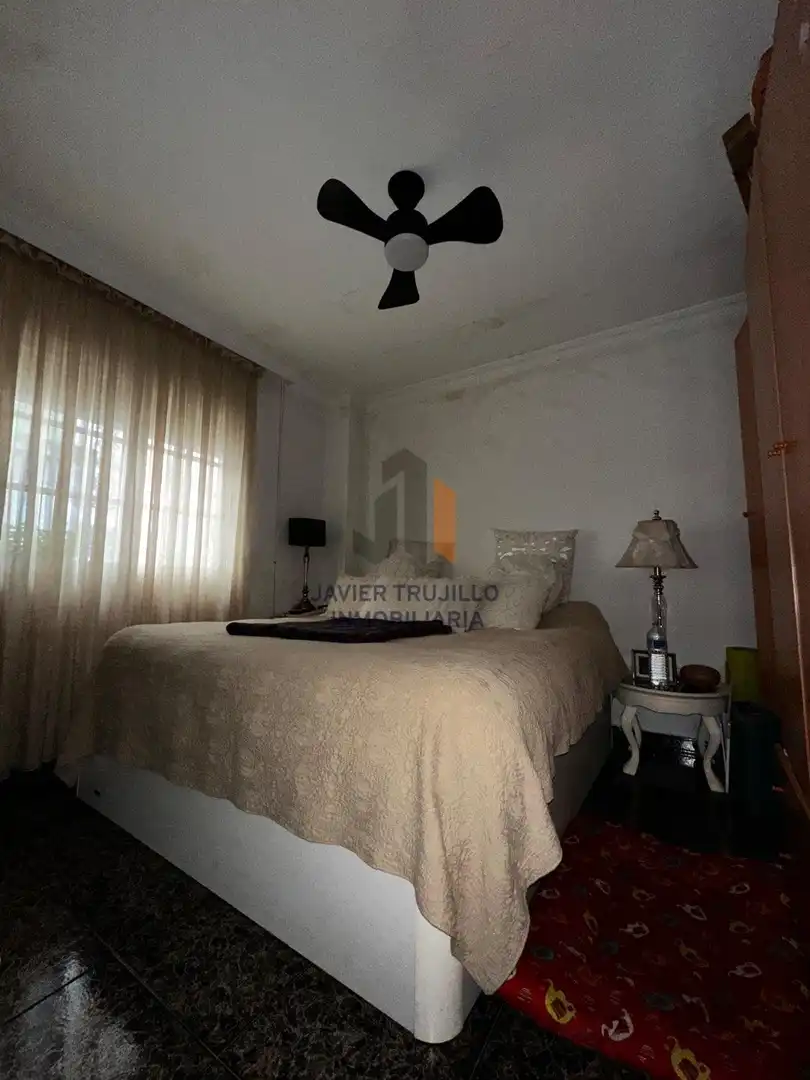 Bedroom of Buildings for sale in Vélez-Málaga