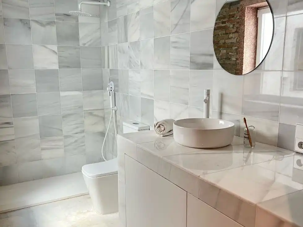 Bathroom of Flat for rent in Beiro