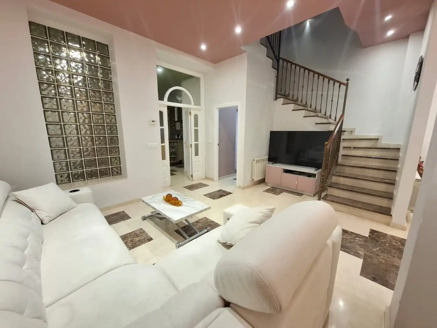 Living room of Houses for sale in Valencia  with Air Conditioner, Heating and Terrace