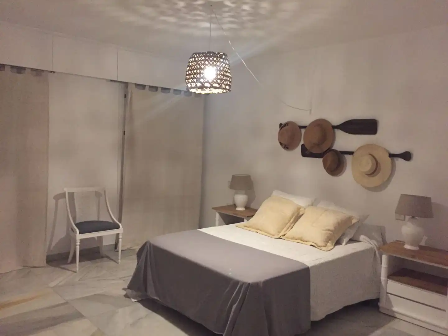 Habitación de Casa o chalet de alquiler en Marbella con Terraza, Amueblado y Piscina comunitaria