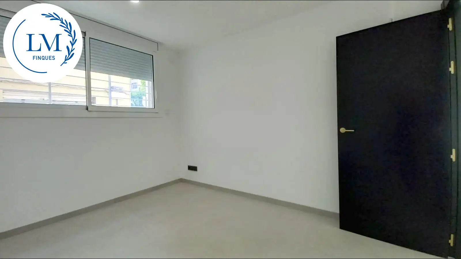 Ground floor for sale in Centre Vila
