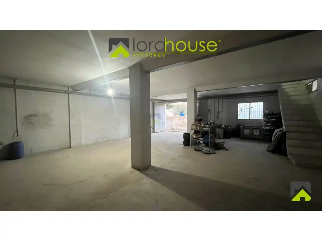 Nave industrial en venta en Lorca