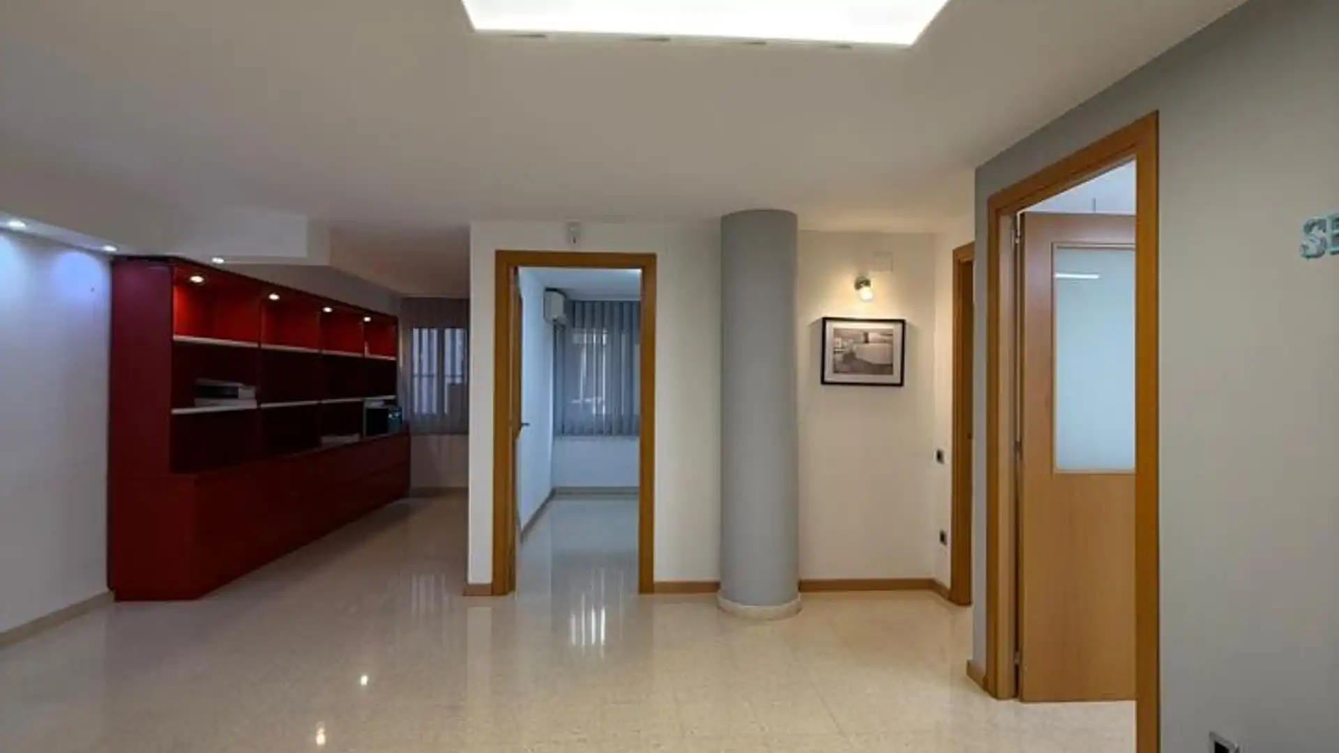 Oficina de lloguer a Carrer del Carme, Centre Històric