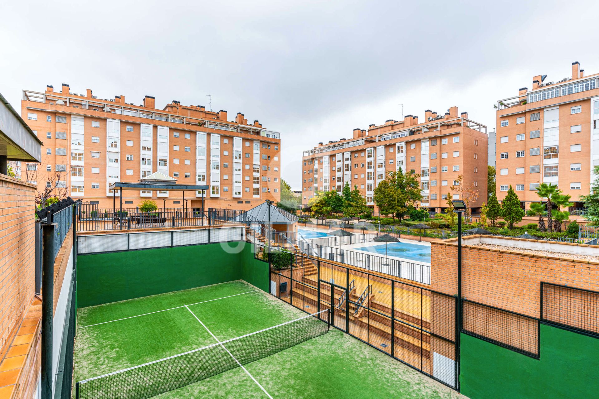 Swimming pool of Flat for sale in  Madrid Capital  with Storage room