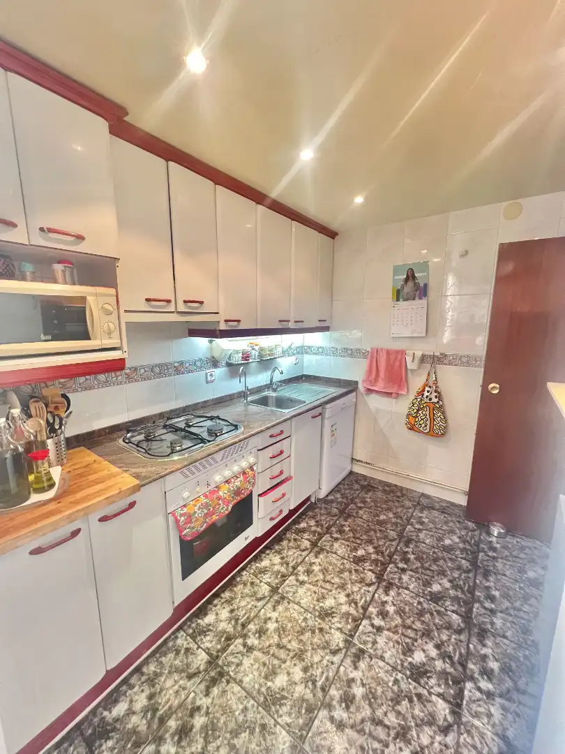 Cocina de Ático en venta en Sant Boi de Llobregat con Calefacción y Balcón