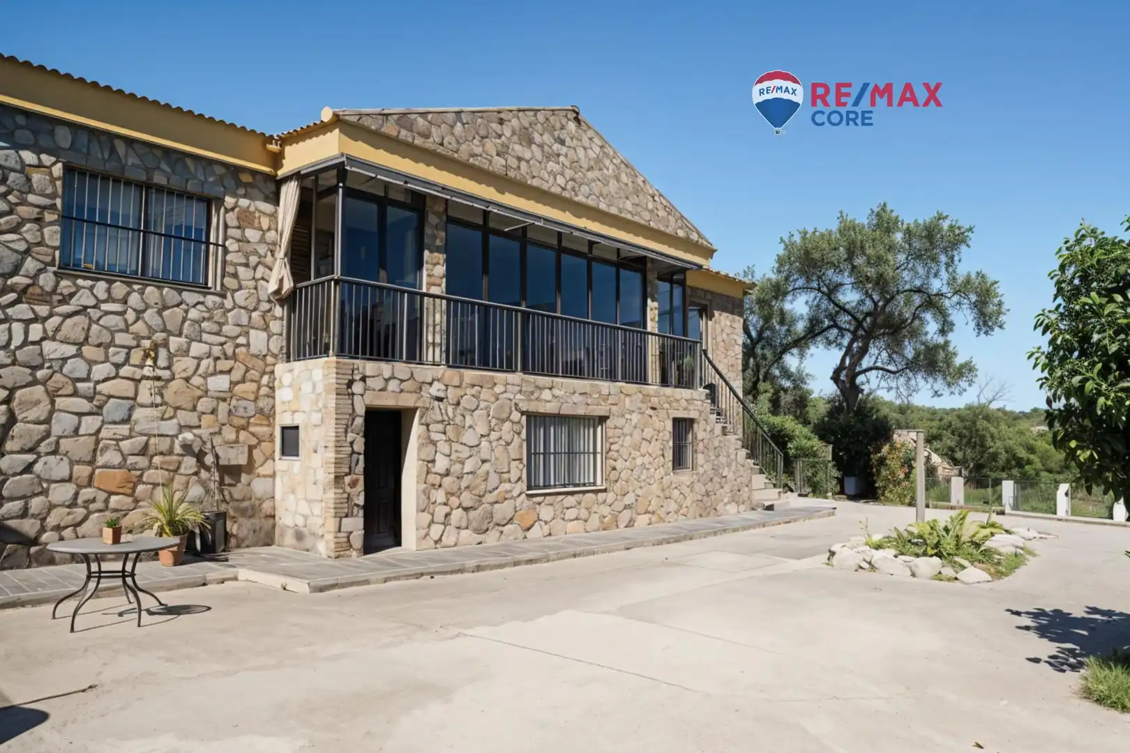 Vista exterior de Casa o chalet en venta en Sierra de Fuentes con Calefacción, Jardín privado y Terraza