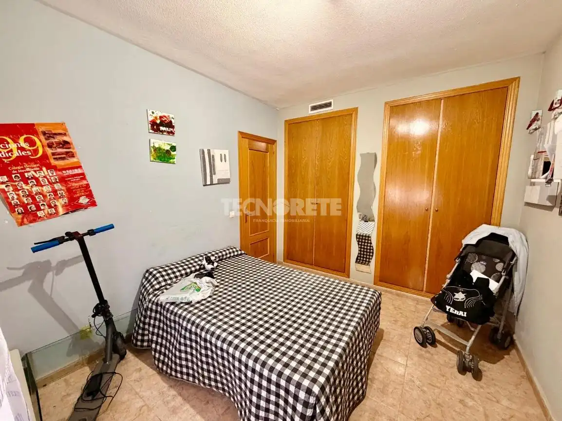 Habitación de Casa adosada en venta en Illescas con Aire acondicionado