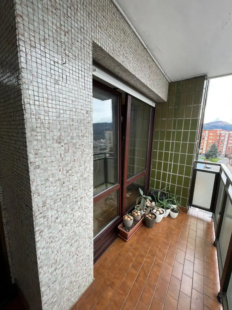 Balcony of Flat for sale in Barakaldo   with Heating, Parquet flooring and Terrace
