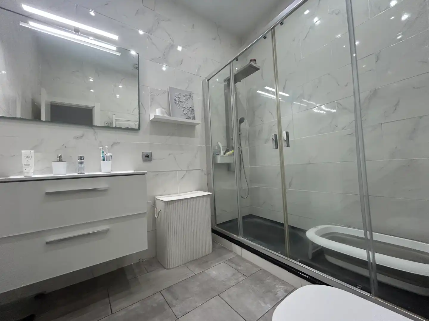 Bathroom of Flat for sale in Barcelona  with Air Conditioner, Heating and Parquet flooring