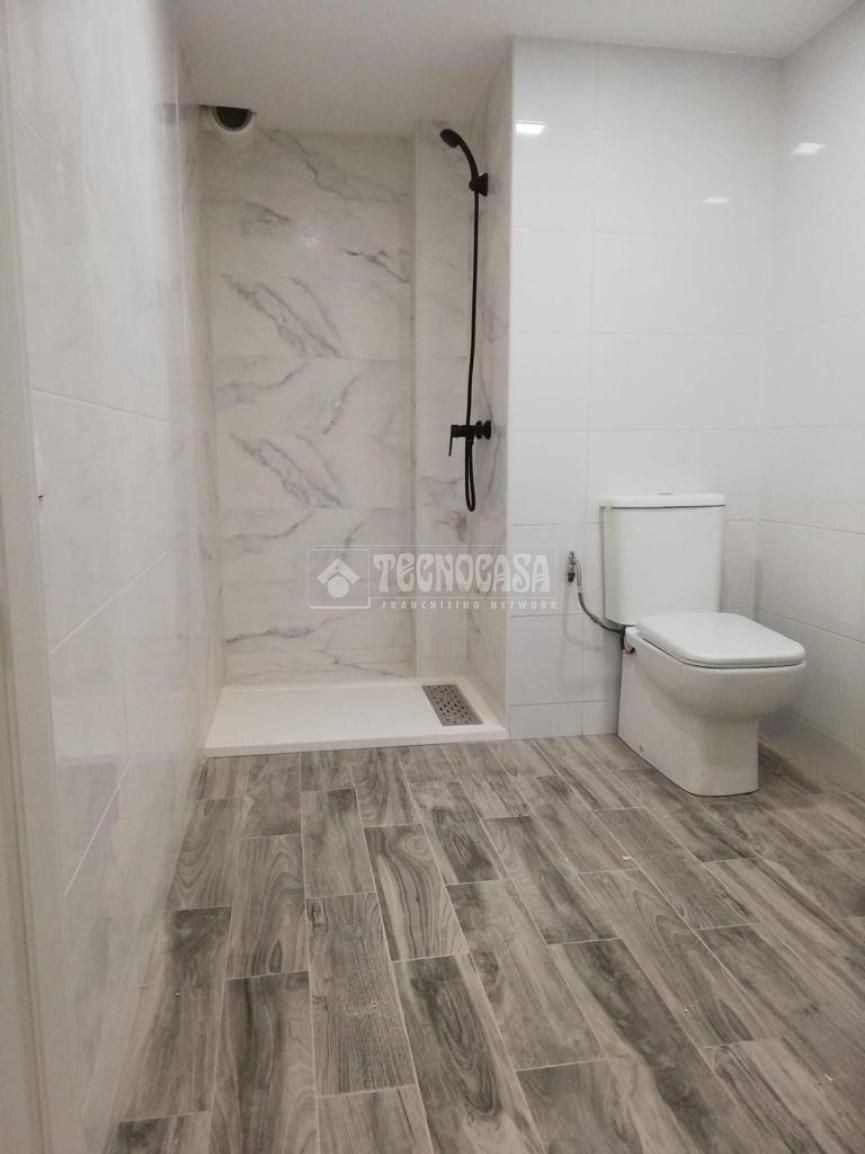 Bathroom of Flat for sale in  Barcelona Capital